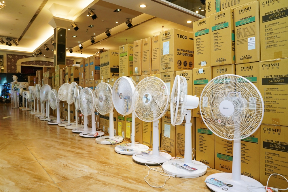 富奕家電聯合特賣會 新竹湖口限時開跑！家電、寢具、鍋具、行李箱全面優惠，會員再抽 iPhone 16！