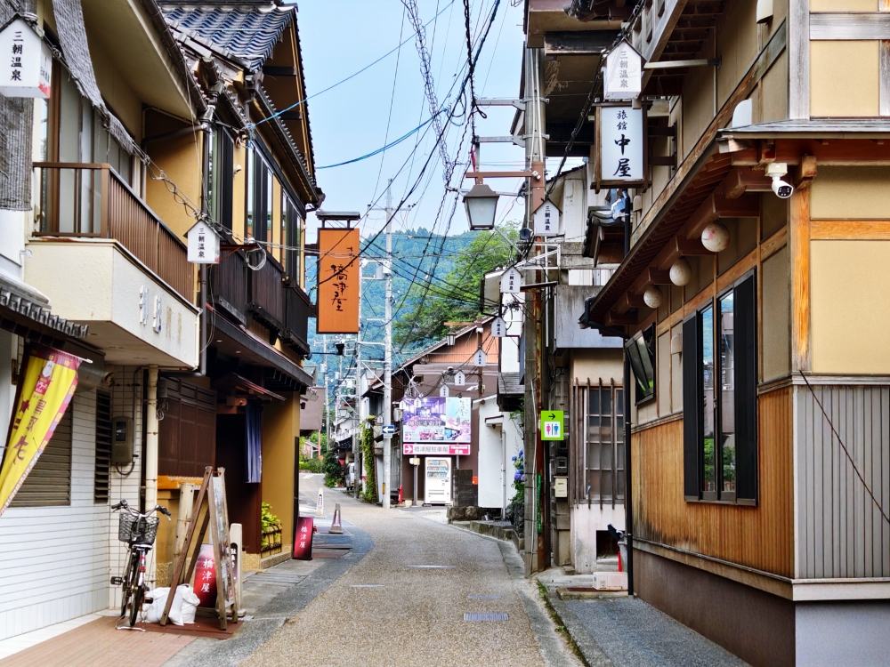 鳥取三大名湯：濱村溫泉、三朝溫泉、皆生溫泉，從足湯到海景露天浴池，鳥取三大溫泉的魅力體驗