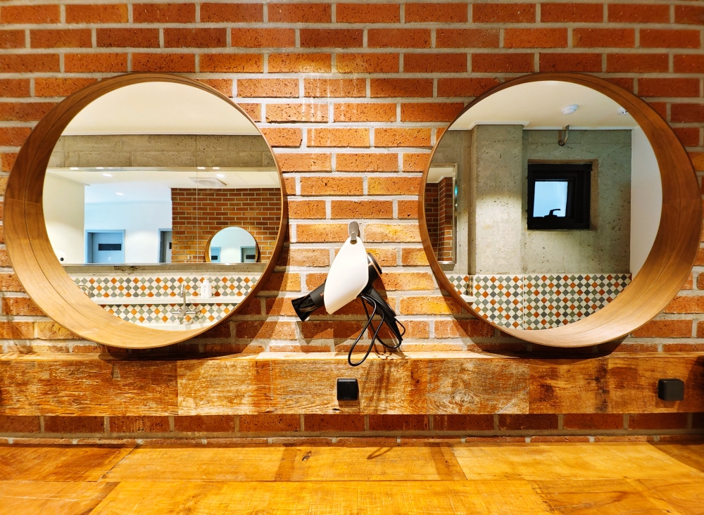 釜山南浦洞住宿 SuHi Hostel 舒伊青年旅館 工業風美學，最CHILL的複合式設計旅宿