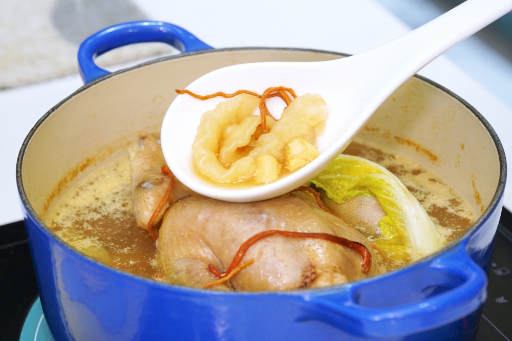 【 宅配年菜推薦 】一桌到位的團圓滋味｜愛上新鮮 × 吳秉承「承福滿堂團圓宴」年菜開箱