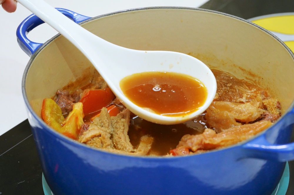 「把國宴級手藝端上餐桌：阿基師 × 愛上新鮮 牛三寶老饕牛肉爐」