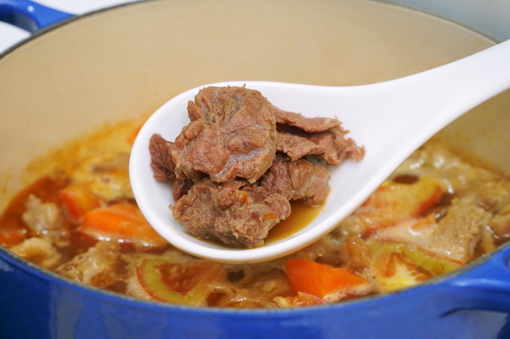 「把國宴級手藝端上餐桌：阿基師 × 愛上新鮮 牛三寶老饕牛肉爐」