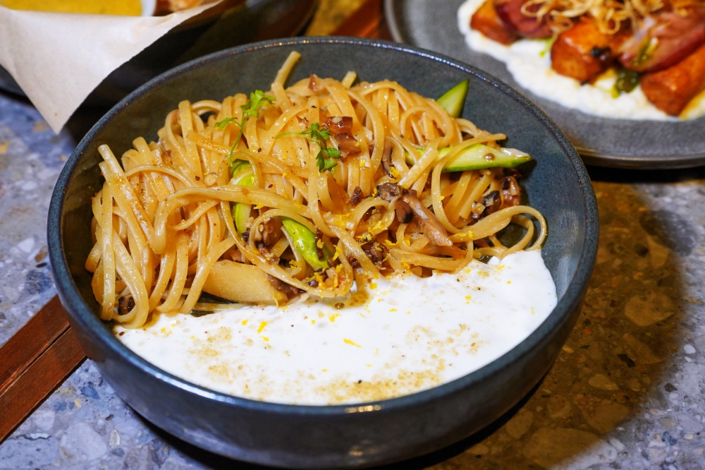 捷運科技大樓站美食 nul Taipei 歐陸餐廳小酒館：在獨立音樂空間品嚐創意餐酒料理